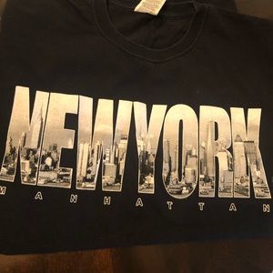 NYC Black T-Shirt *Purchased from the city 🍎*
